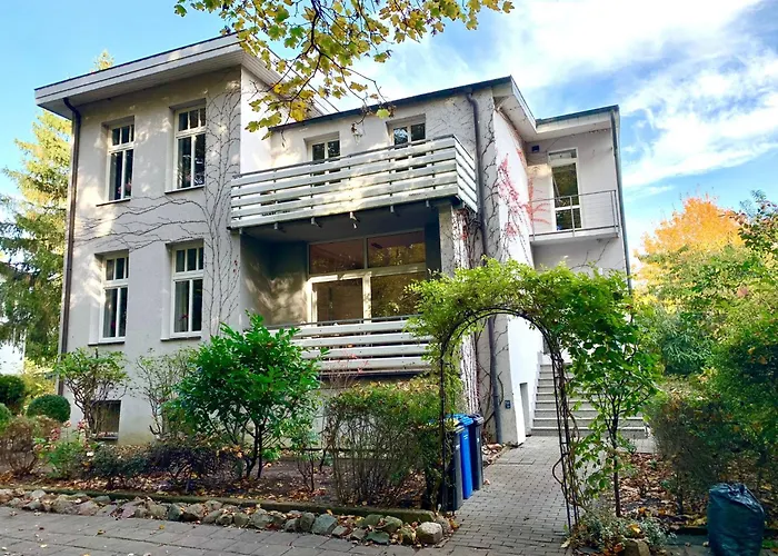 Deutsche - Superior Apartment- 1 Obergeschoss Mit Gem Sauna Und Garten Rostock